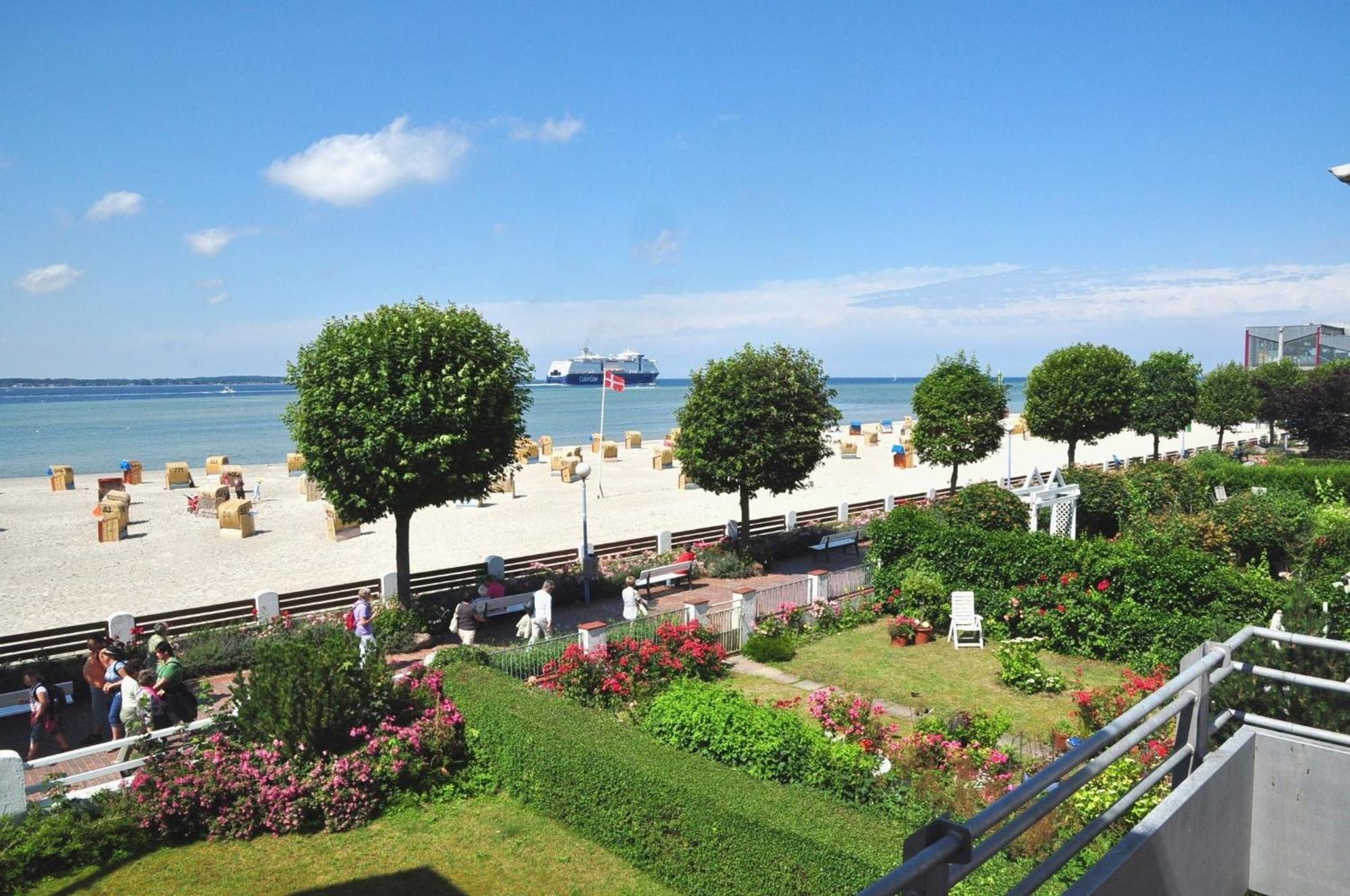 Haus Windjammer Krusenstern ลาเบอ ภายนอก รูปภาพ